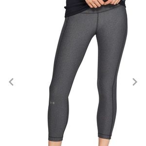 NWT Under Armor Cropped Leggings